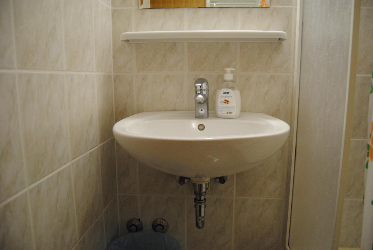 Hotel Pansion Nadja à Međugorje Extérieur photo