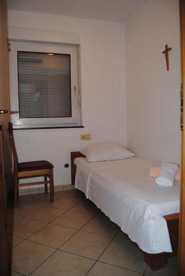 Hotel Pansion Nadja à Međugorje Extérieur photo