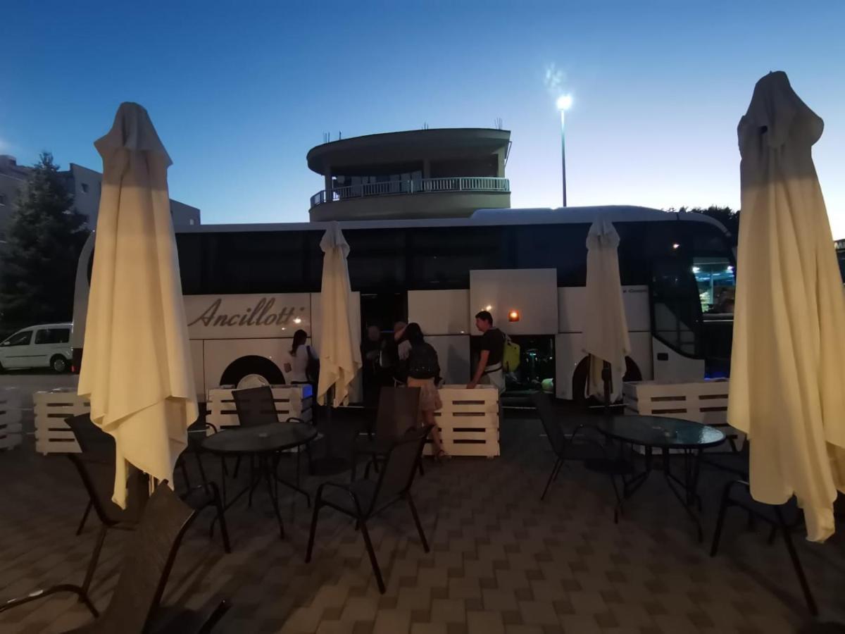 Hotel Pansion Nadja à Međugorje Extérieur photo
